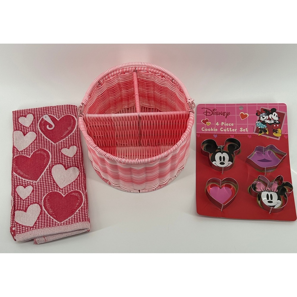 Disney Mickey Minnie Mouse Cookie Cutters Pink Woven Utensil Basket Towel Set